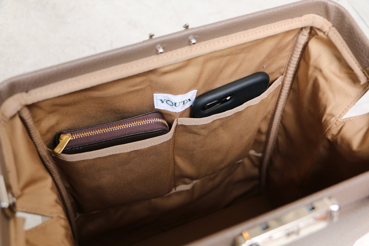 ◆豊岡鞄認定 【 漆塗り木手SET】 ダレスバッグ 豊岡鞄 Mサイズ YK3ME【ELK】トープ