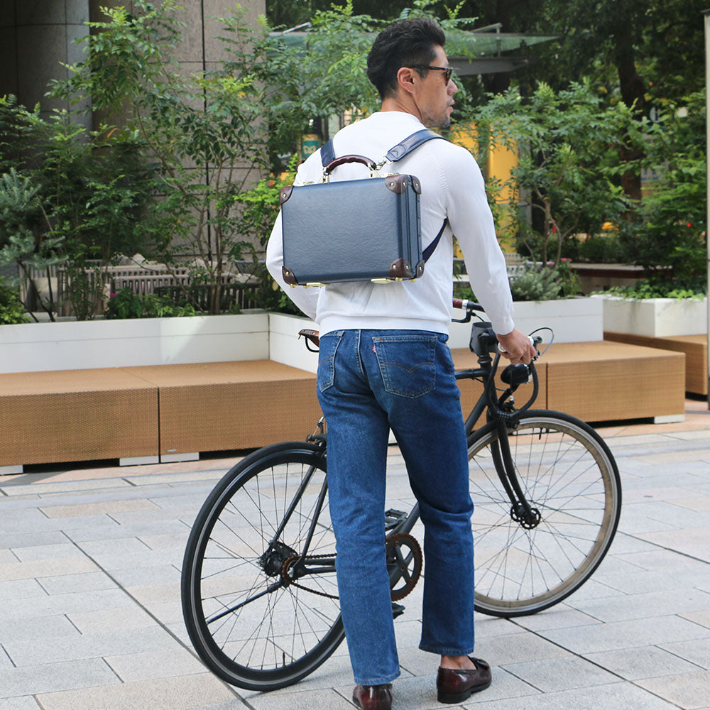 Y-1074 Horizontal Leather Atstal