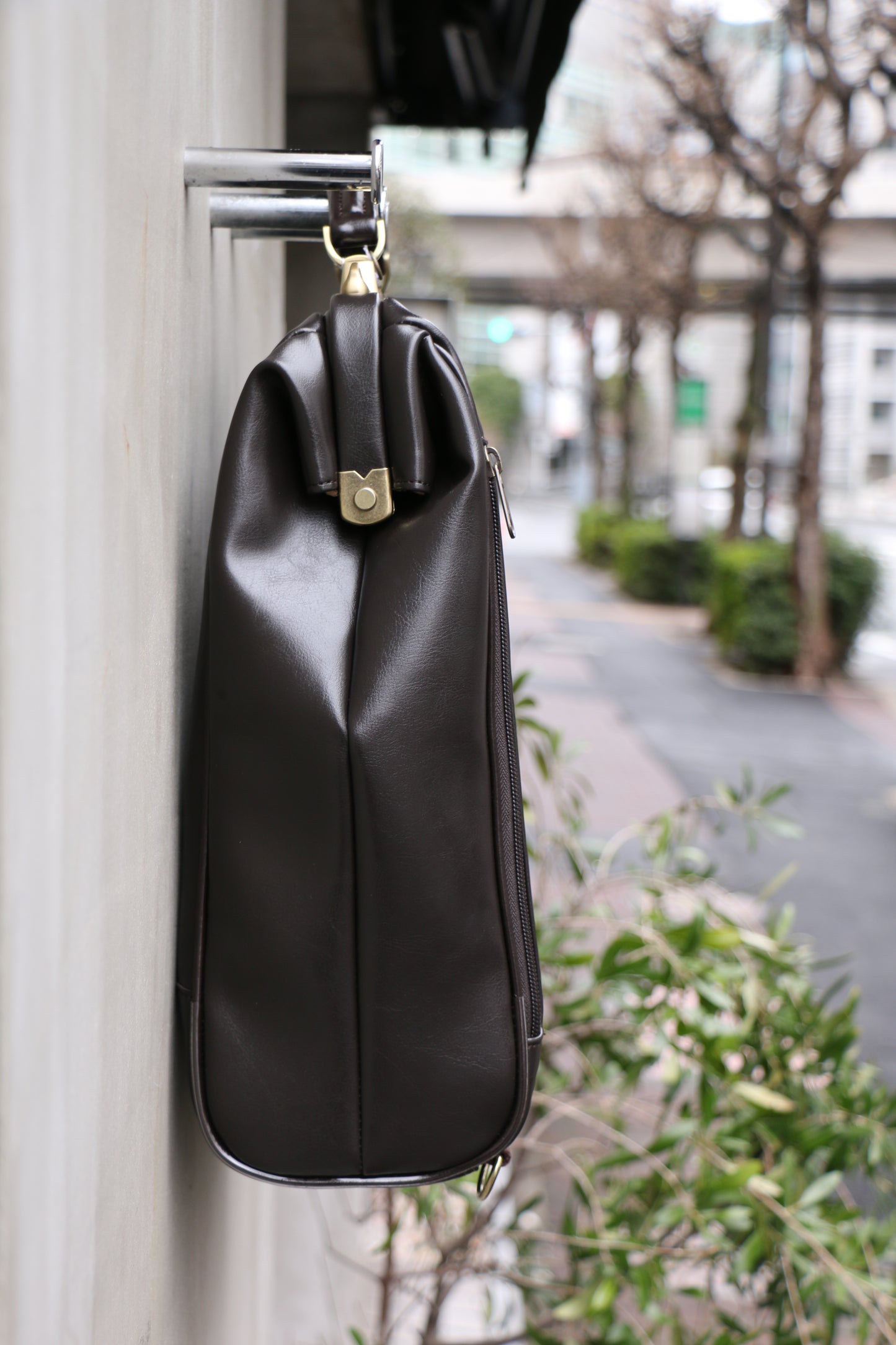 ◆Dulles bag, horizontal, M size, Y3M [LIGHT] [tanned leather long handle set] Chocolate