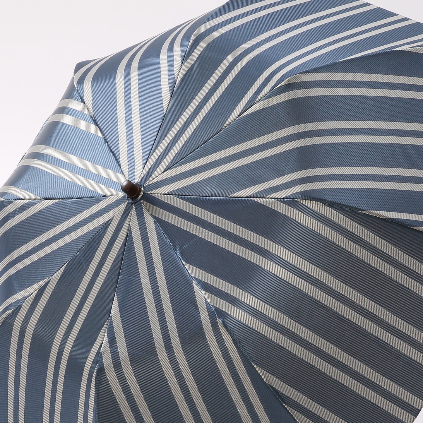 【当店限定品】Ramuda 漆塗り 折り畳み傘 レジメンタル 漆小曲 耐風骨 折りたたみ傘 軽量 55cm ラムダ 甲州織  NM216305-SAX