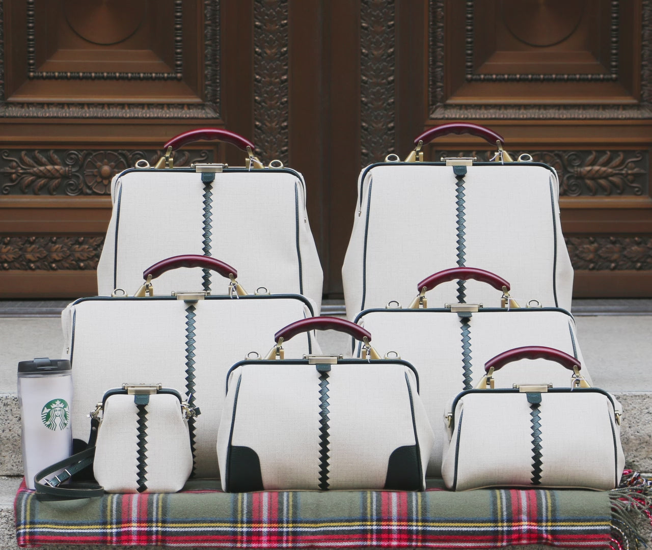 15個限定カラーオクタビア】 スマホショルダー ミニダレスバッグ YK56E