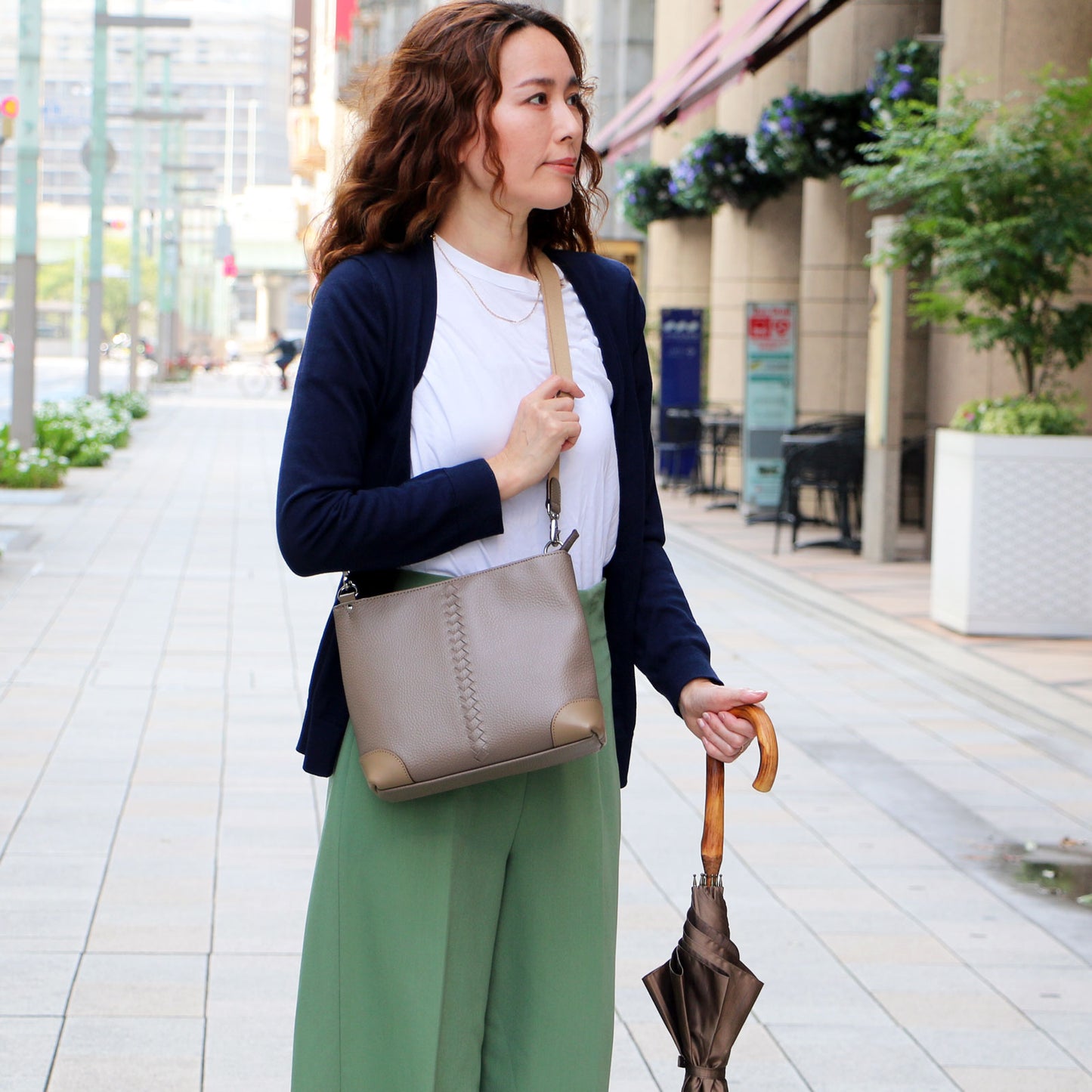 360g超軽量の大人ミニショルダーY80 YOUTA