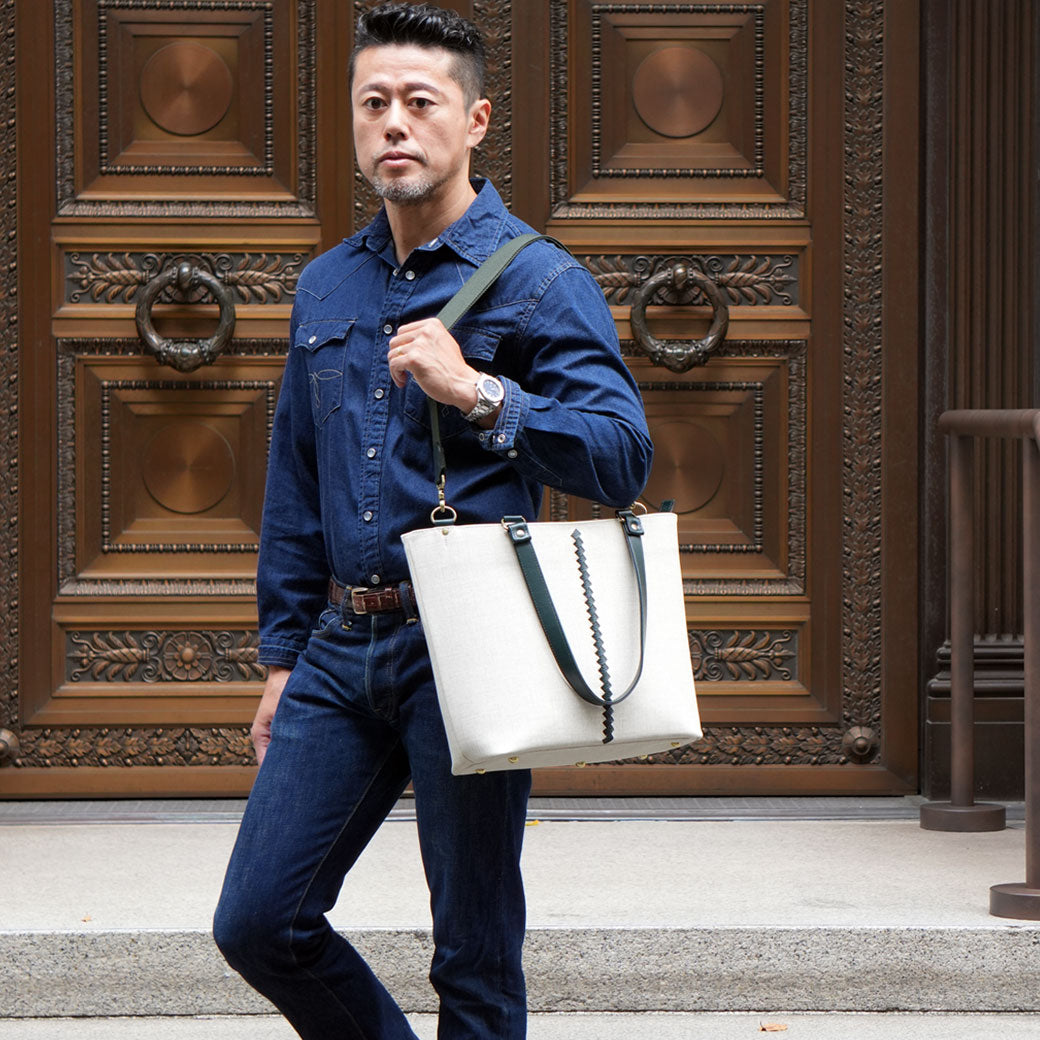 YK30 [LIZARD] Tote Bag
