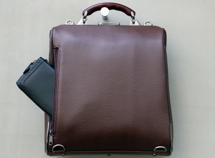 ◆Toyooka Bags Certified [Lacquer Painted Wooden Handle SET] Dulles Bag Toyooka Bags M Size YK3M [LIZARD] Chocolate